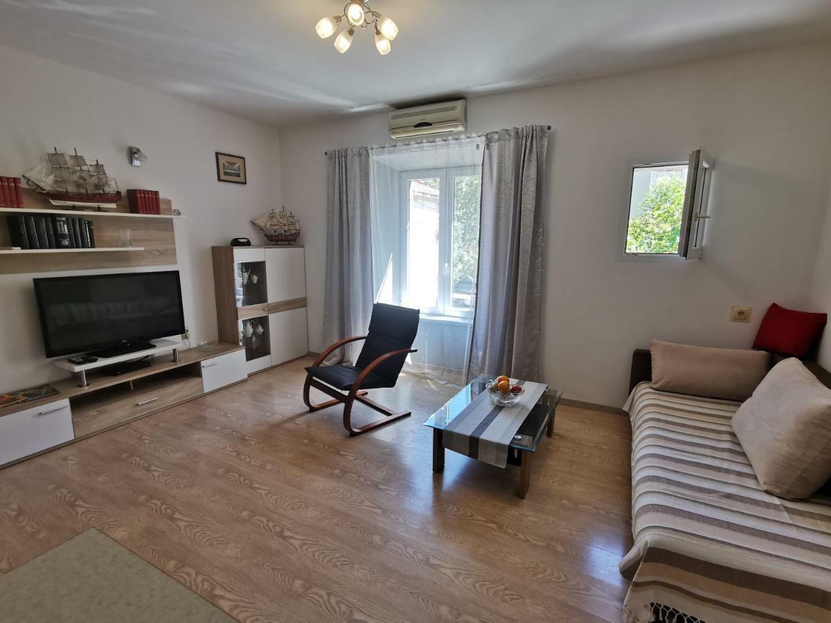 Big And Spacious Apartment In The Heart Of Omis Omiš Exterior foto