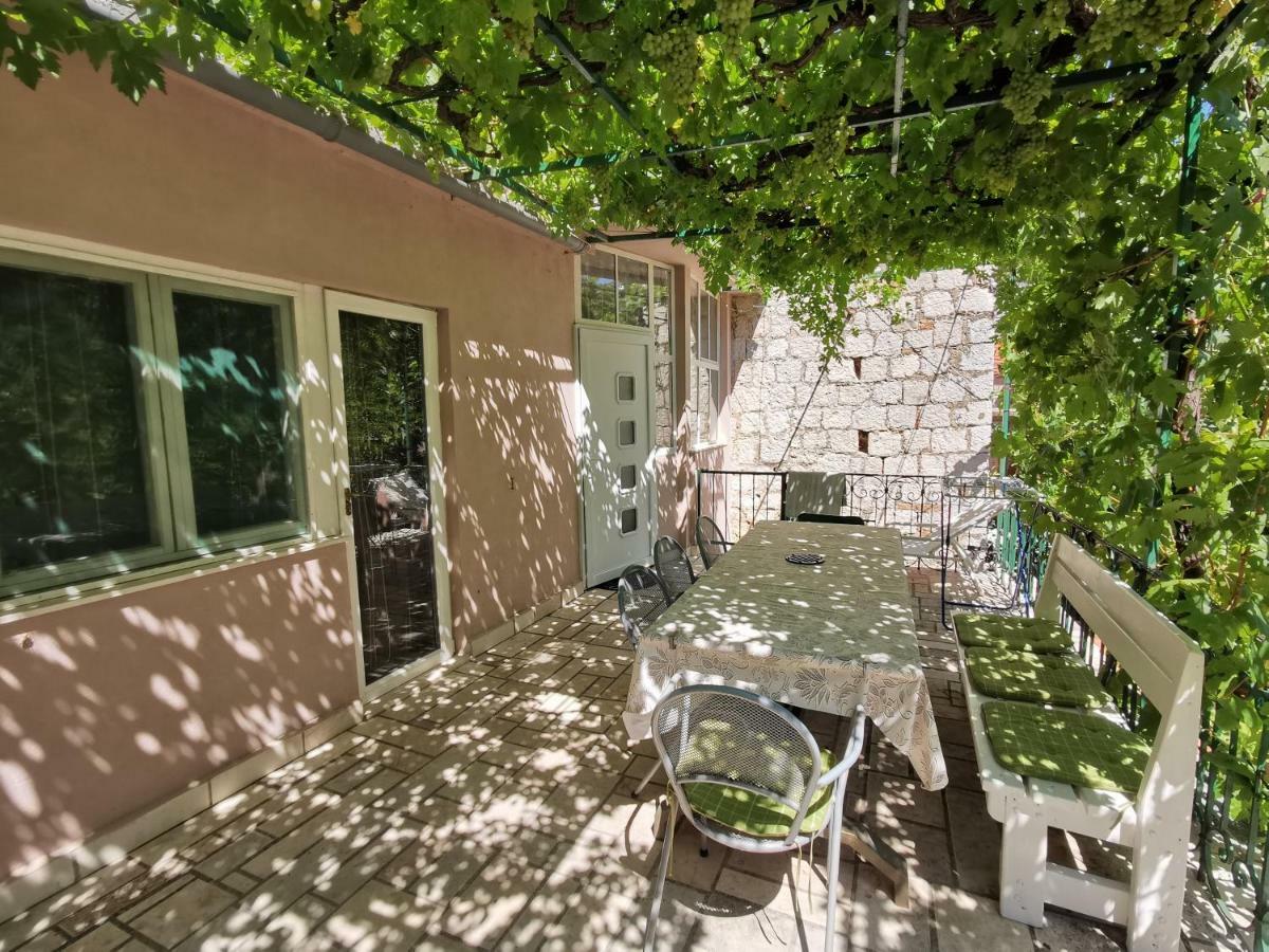 Big And Spacious Apartment In The Heart Of Omis Omiš Exterior foto